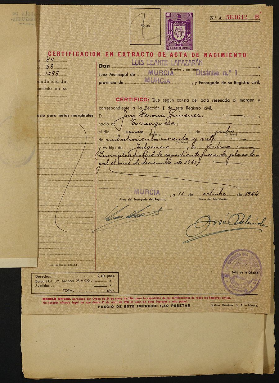 Expediente 558/1944 del Juzgado de Primera Instancia de Murcia para la inscripción en el Registro Civil por la desaparición en el frente de José Perona Giménez.